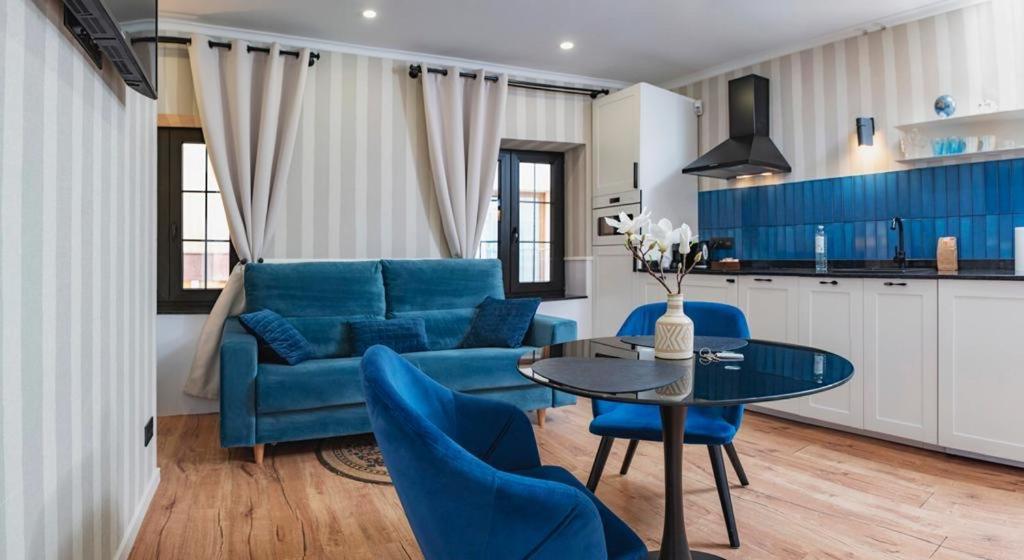 "Breeze" Aparthotel By Parrot'S House Lloret de Mar Exteriör bild